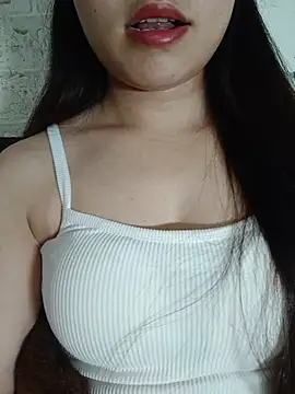 Cherry-squirtt 现场XXX聊天