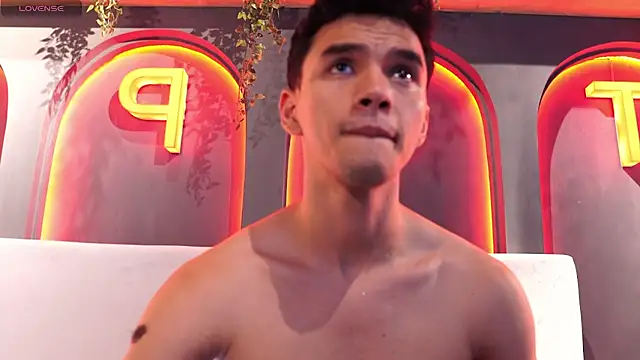 Chat +18 de Jack_Vance ao vivo