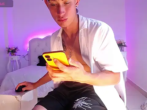 צ'אט XXX בשידור חי של Maverick27_