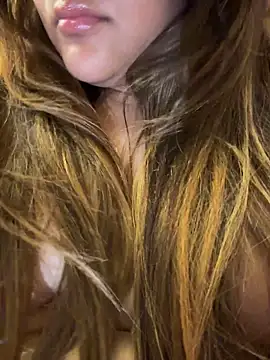 Myra_Exclusive লাইভ XXX চ্যাট