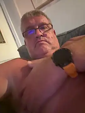 Czat XXX na żywo – Daddystrokes4u