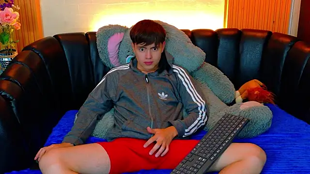 XXX chat uživo modela Brian_Montes
