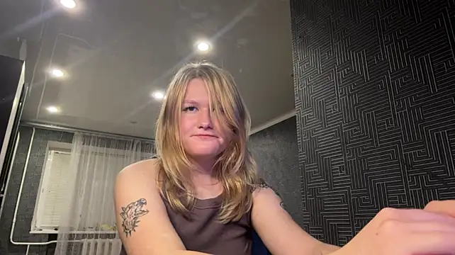 EvelyneSalado Live XXX-Chat