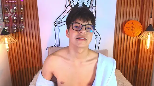 Milo_Wolff live XXX chat