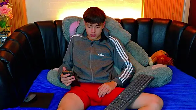 Chatroom XXX en direct de Brian_Montes
