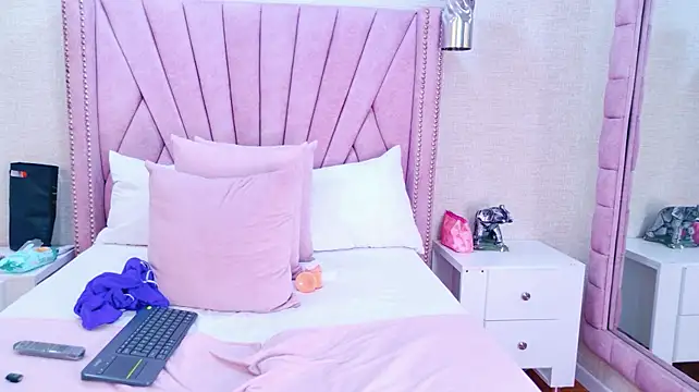 Chat +18 de MadisonMoons ao vivo