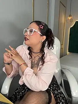 Czat XXX na żywo – Cassie_Bloom_