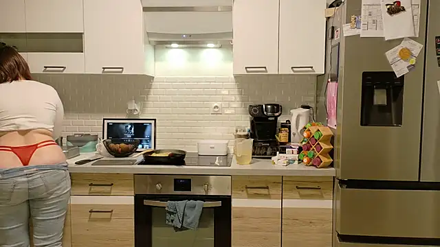 TokyoAna Adlı Modelin Canlı XXX Sohbeti