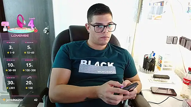 Chatroom XXX en direct de Realjoel01