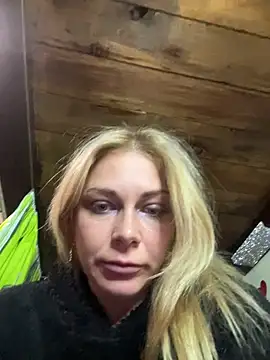 XXX chat uživo modela PayForMuse