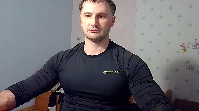 muscle_uncut's Live XXX Chat
