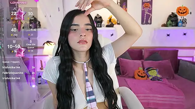 ConnyJenner XXX чат на живо