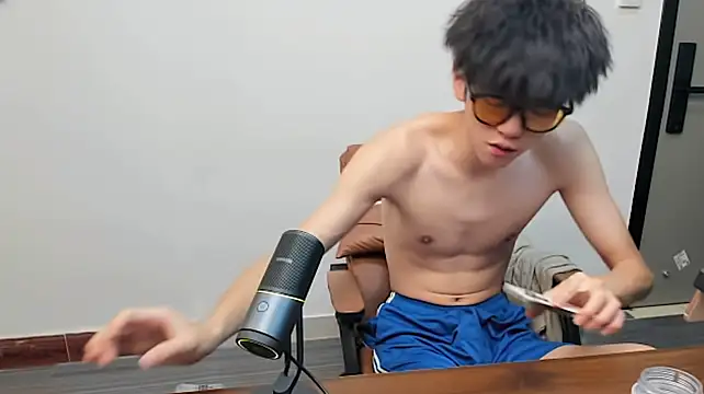 YT_11 Live XXX-chat