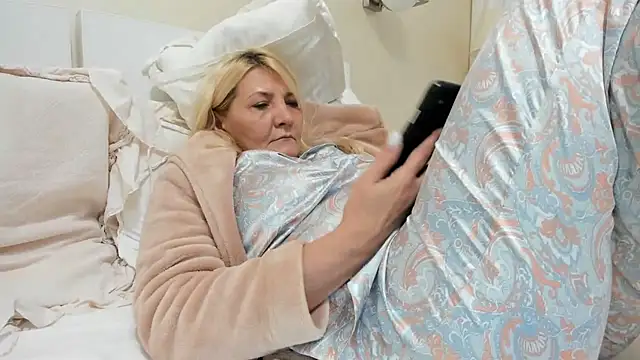 ButterflyBlondie's Live XXX Chat