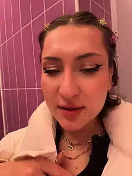 KatyVibes' Live XXX Chat