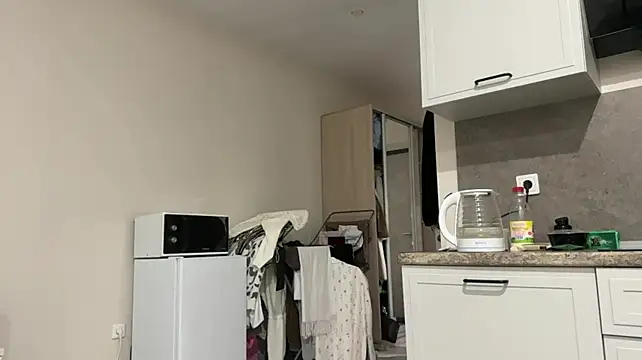 KristinTatevosian's Live XXX Chat