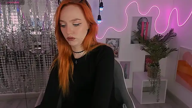 ZlataSaar's Live XXX Chat