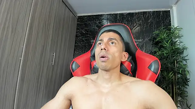 Czat XXX na żywo – Erik_castle