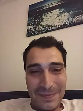 dolcenick: διαδικτυακό σόου στην κάμερα