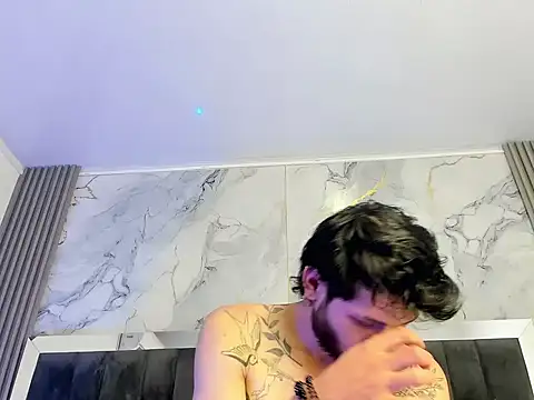 Adrian_Rouse live XXX chat