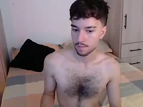 XXX chat uživo modela Adrien_polo