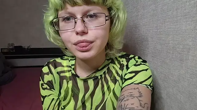RinaMeoow's Live XXX Chat
