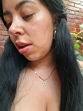 Luianna's Live XXX Chat
