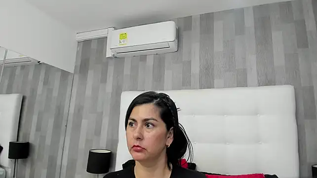 AnnaLuui's Live XXX Chat