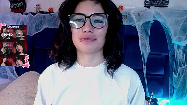 Raven_Blue_ – Live XXX-chat