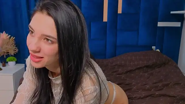 VinaMccroy's Live XXX Chat