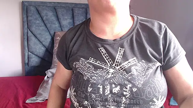 AliciaReby's Live XXX Chat