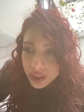 LiaVillalobos' Live XXX Chat