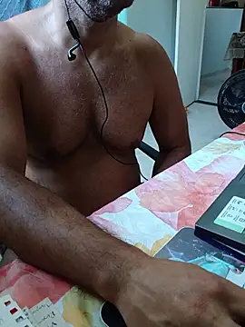 Chat +18 de morenodiscret35 ao vivo