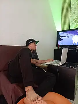Chat +18 de HannibalLester ao vivo