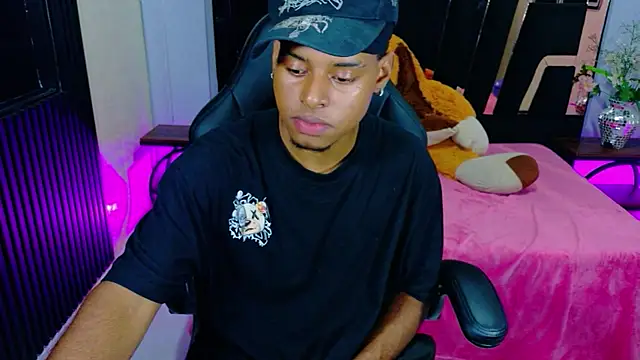 joel_embid – Naživo XXX chat