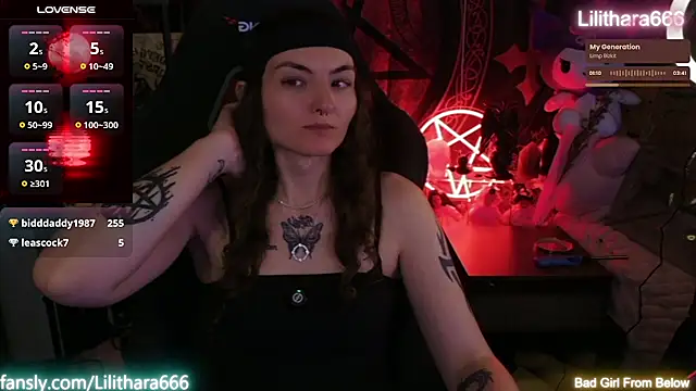 Lilithara666のライブXXXチャット