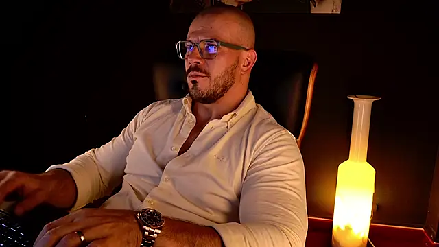 AngeloEric Chat XXX live