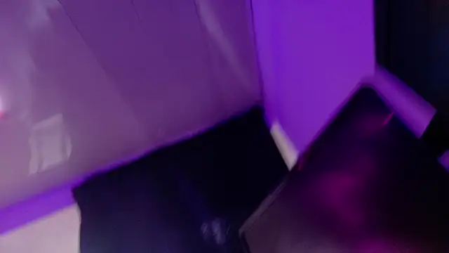 Selena_Gold11's Live XXX Chat