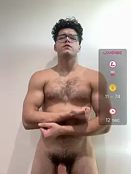 Caleb-Sweats Adlı Modelin Canlı XXX Sohbeti