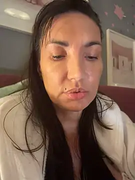 KiraRebyt Chat XXX live