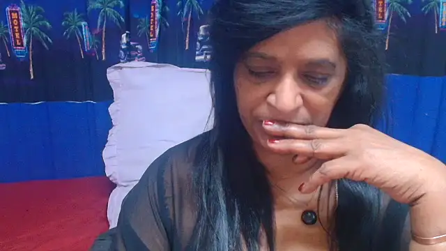 INDIANFUSION Chat XXX in diretta
