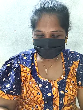 Tamil_Rithika_hot: онлайн-секс-чат