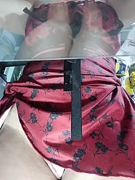 Chatroom XXX en direct de Queen_lorena