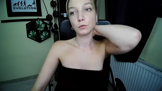 EmillyPlayn Live XXX chat