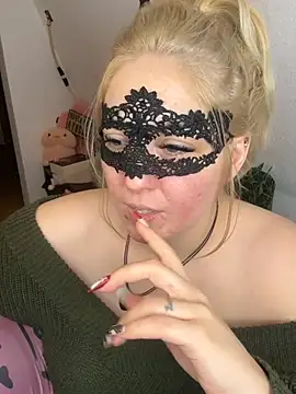 -CurvySecret- Live XXX-Chat