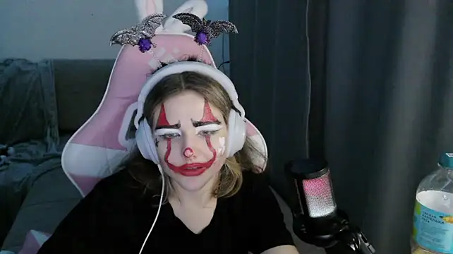 HelenMo0n live XXX chat
