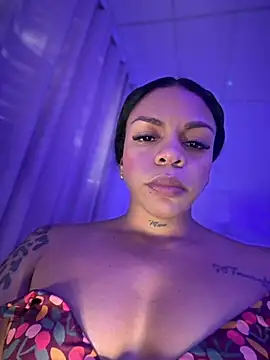 Charly_ Live XXX-Chat