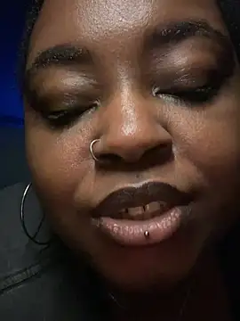 AliceElune's Live XXX Chat