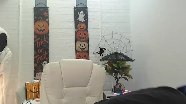TessaDaybreak's Live XXX Chat