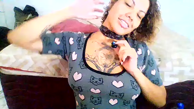 Submersidollx's Live XXX Chat